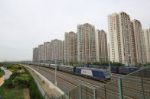 楼市回暖“抢房”再现 房价不会大幅上涨