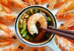 煮虾时，别只会放生姜去腥，用点“它”，虾肉鲜美好吃，一点不腥