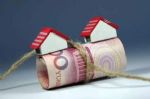 深圳炒房暴富神话背后：假结婚、经营贷、高利贷和断供之忧