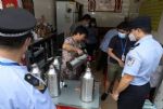 凉茶“嗑药”，散装食品饮料监管不能留死角