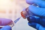 陈薇团队新冠疫苗二期临床试验结果：安全，可诱发免疫反应