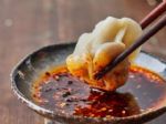 煮饺子一煮就破？记住这几点，饺子个个不粘不破，香嫩可口