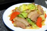 秋季吃点卷心菜，便宜又美味，家常菜卷心菜炒五花肉大家喜欢吗