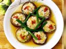 家常菜：香菇酿肉丸、豌豆炒香肠、香辣草鱼块
